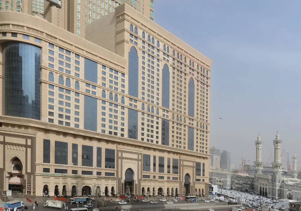 Al Safwah Royale Orchid Hotel